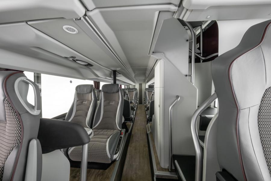 Интерьер Setra S 531 DT 2017 года  (фото 16 из 42)
